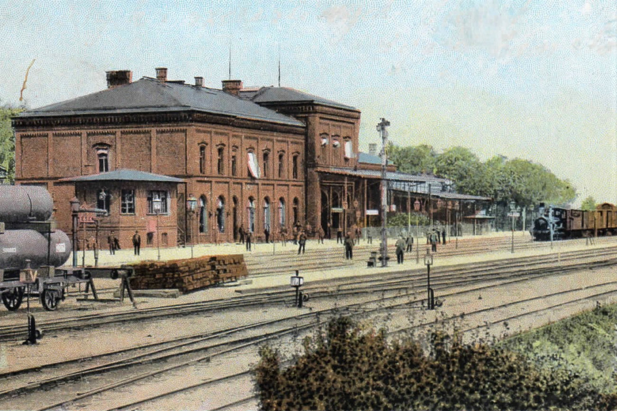 Historia nie tylko kolei żelaznej. Dworzec i okolice 