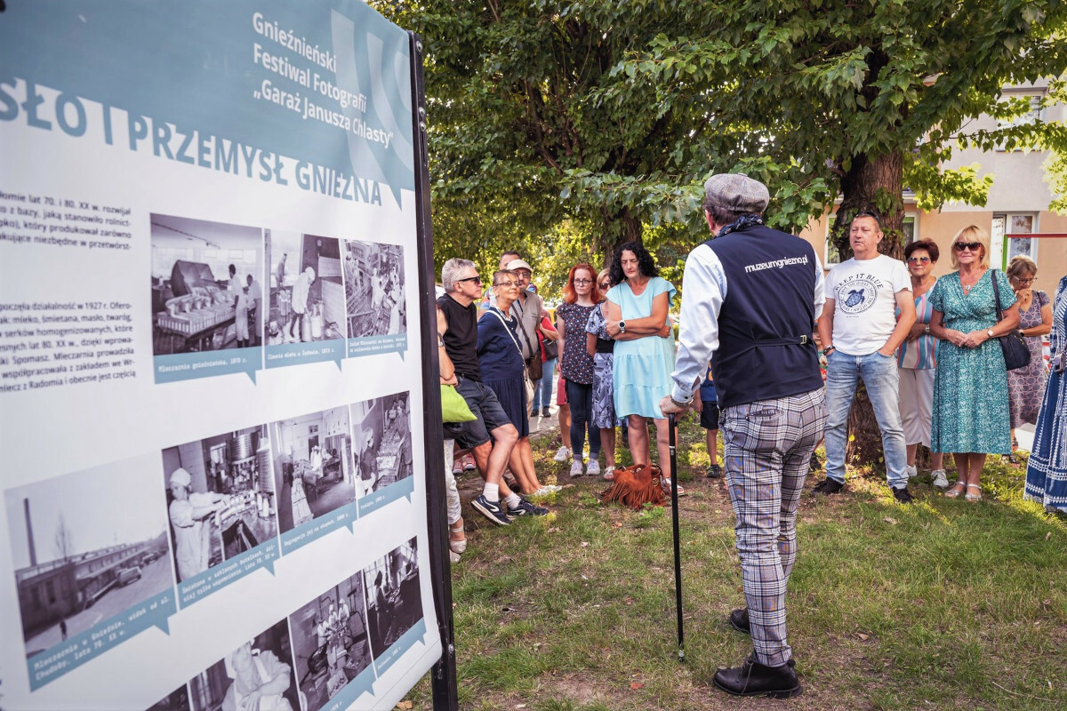 Spotkanie z Władysławem Nielipińskim o fotografii Janusza Chlasty