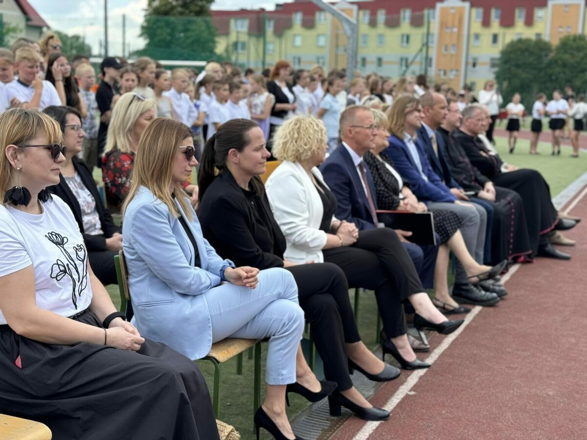 Zdjęcie ilustrujące artykuł: Upamiętnienie sąsiadów naszych babć i dziadków Zdjęcie ilustrujące artykuł: Upamiętnienie sąsiadów naszych babć i dziadków
