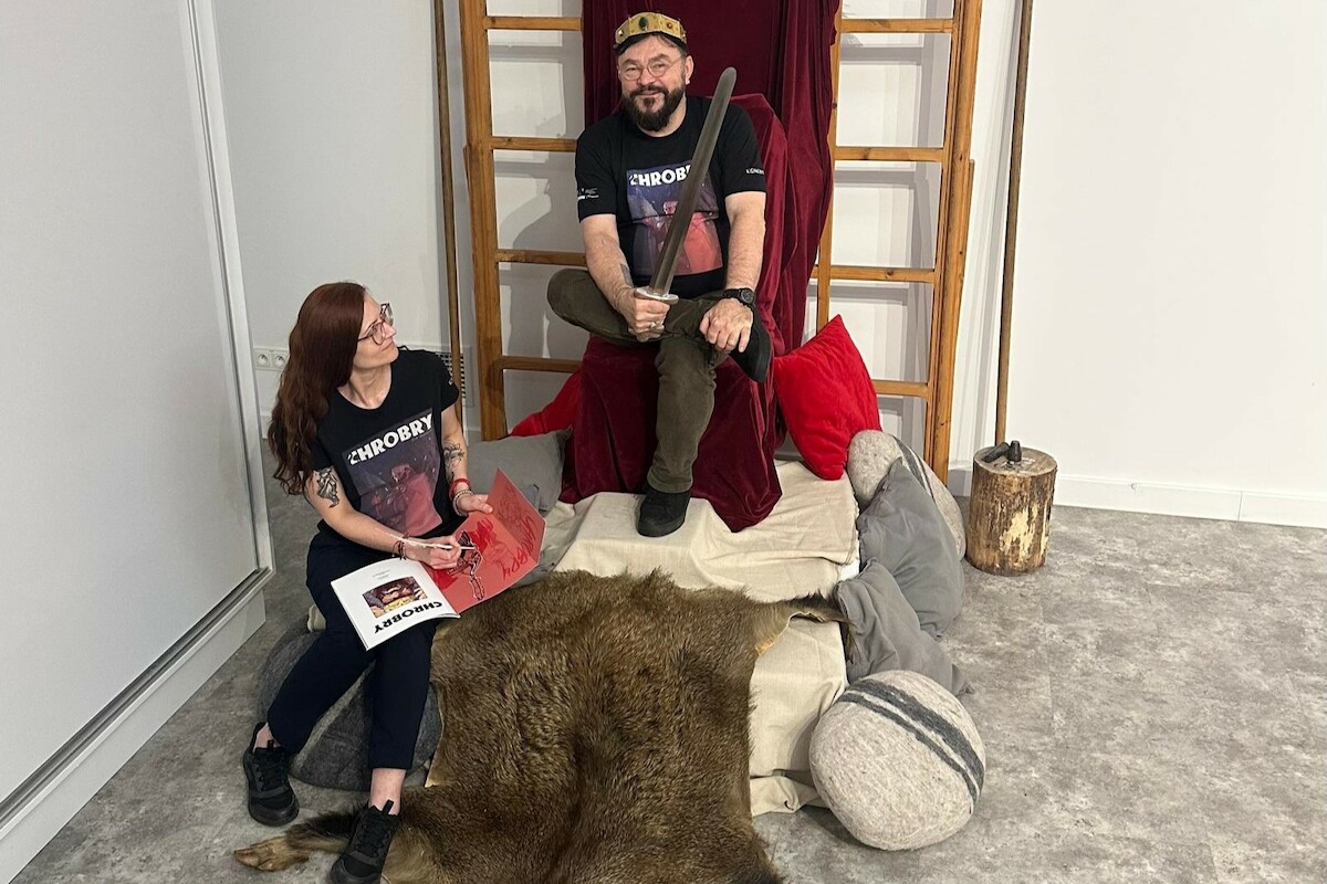 Aktualności - Warsztaty komiksowe z Piotrem Bednarczykiem